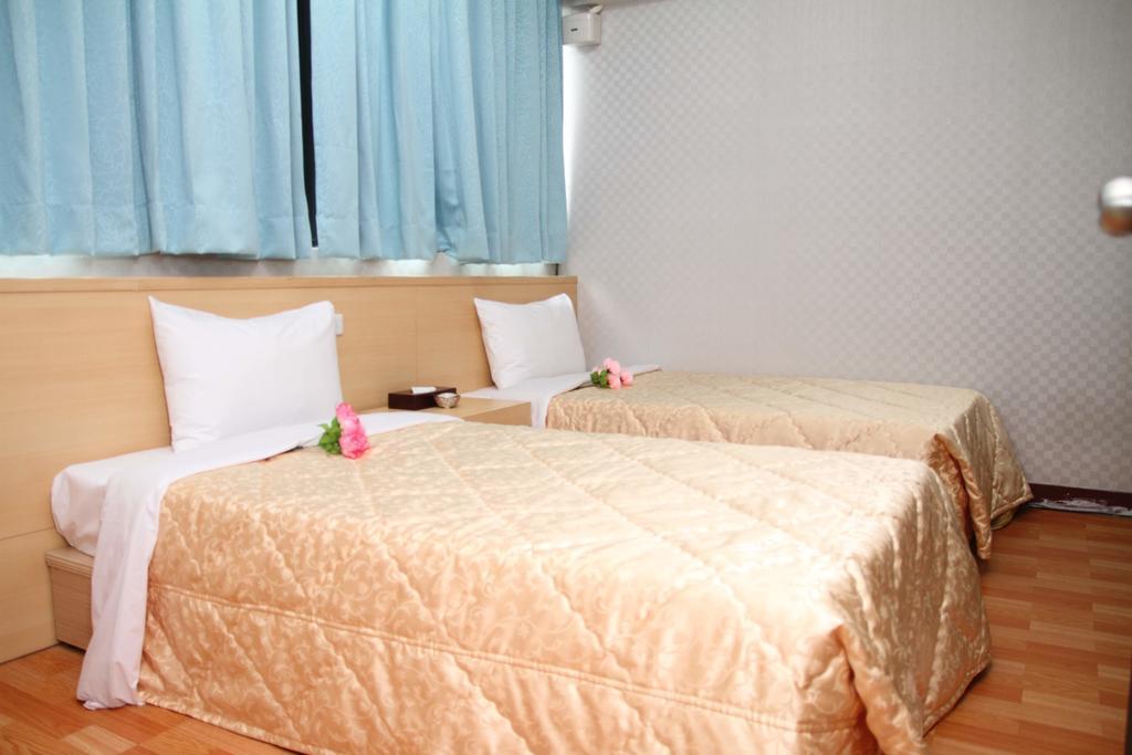 亞芝商務旅館yazhi Hotel Bade Phòng bức ảnh